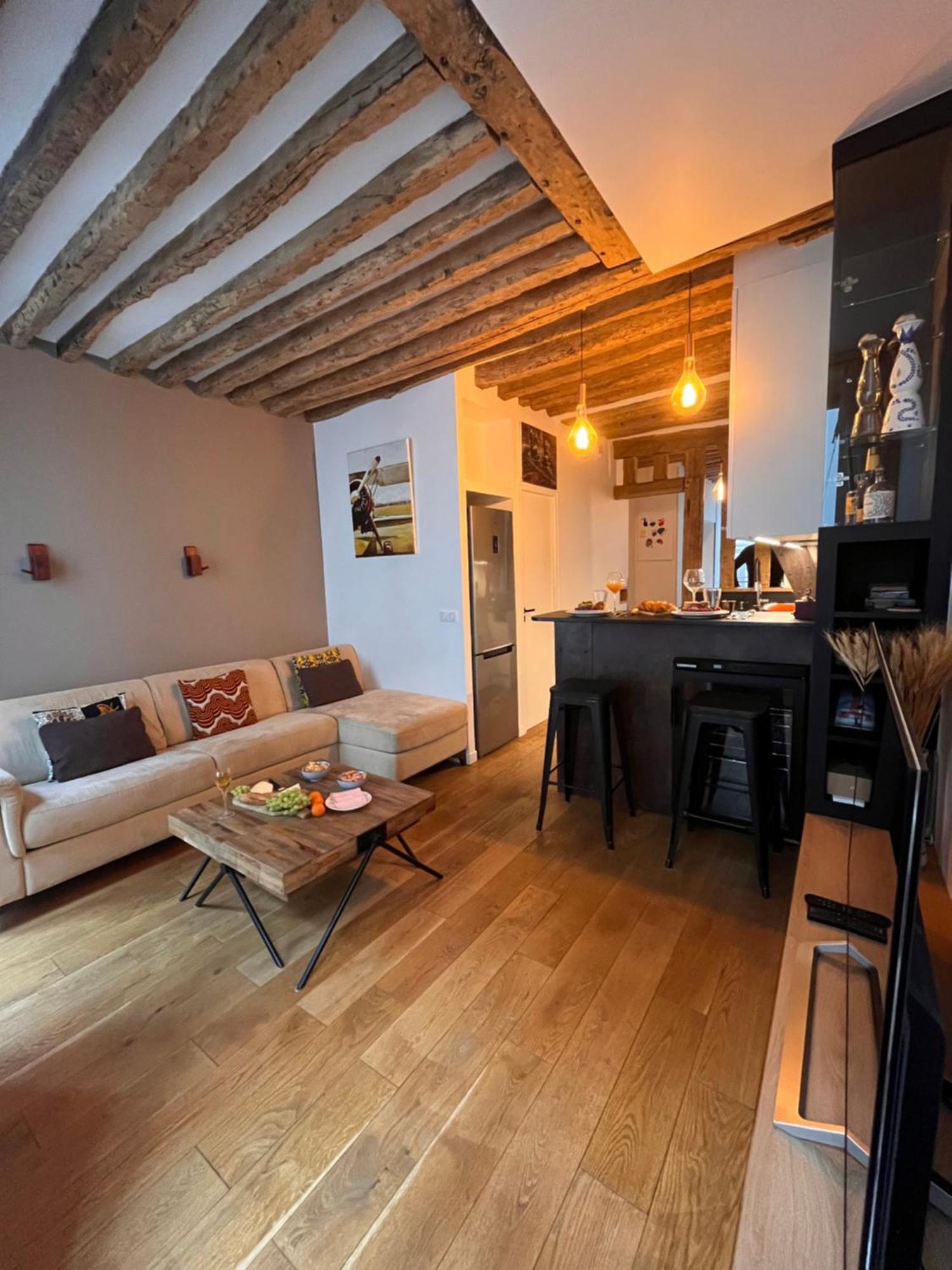 Appartement A Saint-Paul En Plein Coeur Du Marais 4 Pers Parigi Esterno foto
